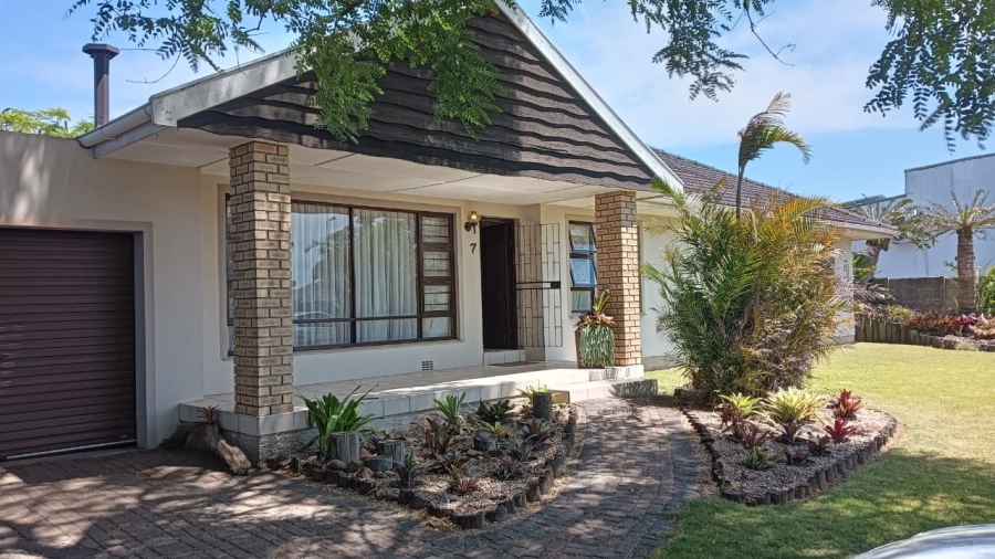 3 Bedroom Property for Sale in Beacon Bay Eastern Cape